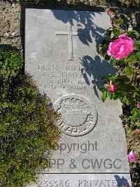 Wimereux Communal Cemetery - Timperley, Victor Edward
